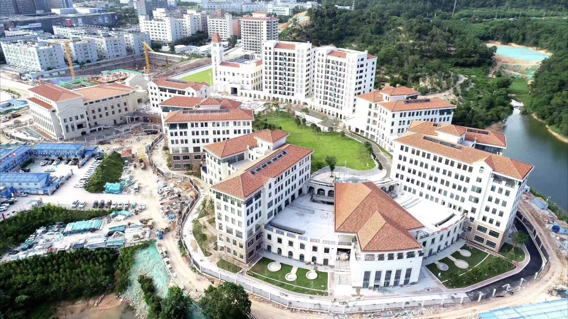 深圳龍崗區坂田國際學校安全防滑地板